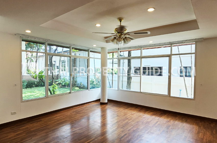 House with Shared Pool in Nichada Thani 